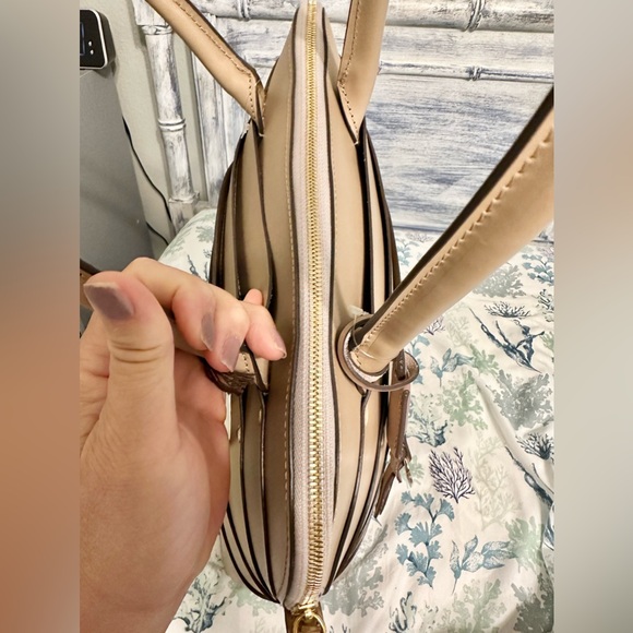 Boldrini large tote. New with tag comes with a designer scarf if u spend $400. - Picture 7 of 13